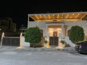 290 m2 3 Bedrooms Villa for Sale in Zarqa Madinet El Sharq