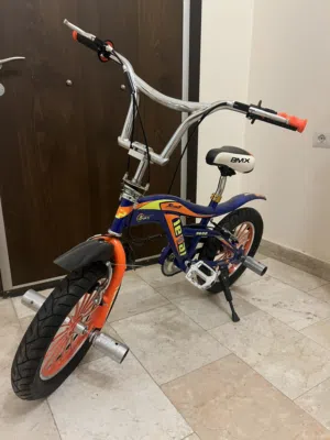 للبيع دراجة اطفال BMX جديدة بحالة ممتازة