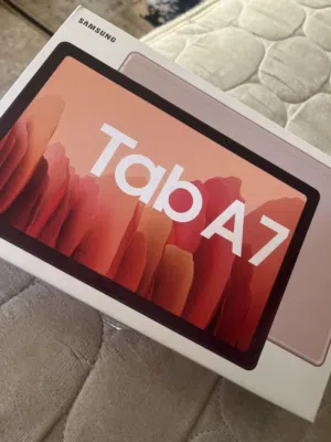Tab galaxy A7  حالة وكالة  لا يوجد أي خدش ويمكنك معاينته ورؤيته بنفسك  جهاز قوي ويمكن الاعتماد عليه