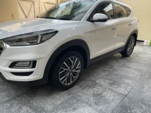 توكسان خليجي رقم بصره مكفوله من البارد والتبديل والصبغ بعده ع وضع الشركه