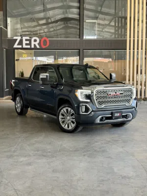 GMC Sierra 1500 Denali كلين كارفاكس فحص كامل و بحاله ممتازه