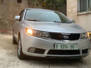 كيا-فورتي-فل-بدون-فتحة