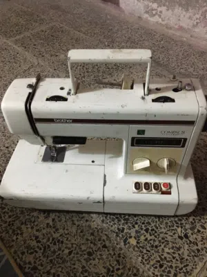 السلام عليكم ماكنة خياطة عاطلة 25الف