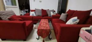 فررررصة طقم كنب 6 مقاعد و طاولة قوية و نظييفة بسعر لقطة!