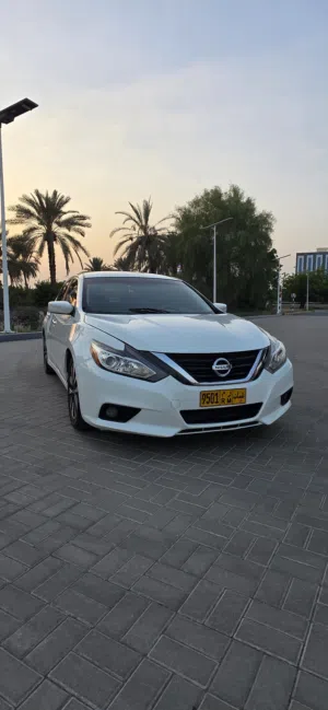 Used Nissan Altima in Al Batinah