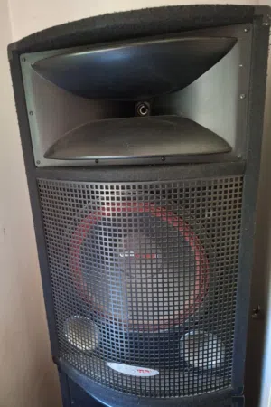 سماعة gem sound بحالة الوكالة 15 انش