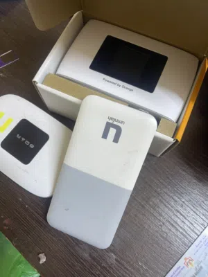 يوجد راوترات بحاله ممتازه للبيع