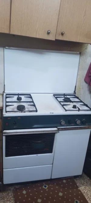 غاز زنوسي مستعمل شغال للبيع بسعر رمزي