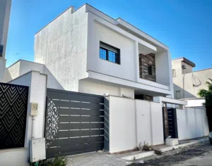 منزل للبيع في الحمودات