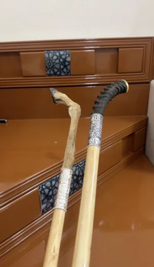 للبيع عصى عتم عماني