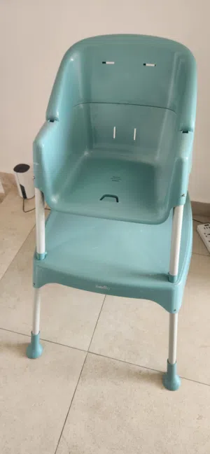 High chair convertible to table and chair