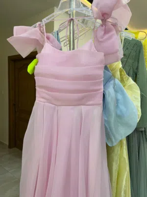 "لقطة" 30 فستان سهرة مميزات بسعر نار