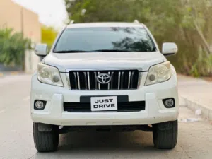 Toyota Prado v6 Txl well maintained excellent condition ready to drive condition low Mileage
