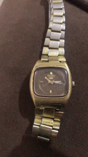 ساعه سيكو قديمه تعبايه