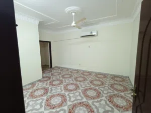 120 m2 3 Bedrooms Apartments for Rent in Muscat Ghubrah