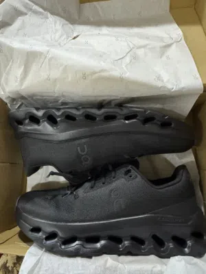 حذاء اون كلاود تليت اصلي