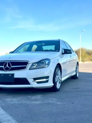 MERCEDES BENZ C300