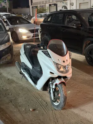 يماها ماجستر 250cc واقفه للبيع امس كيف وقفت ماشيه 30 الف المكان عين زاره المطو كانت تجري جري