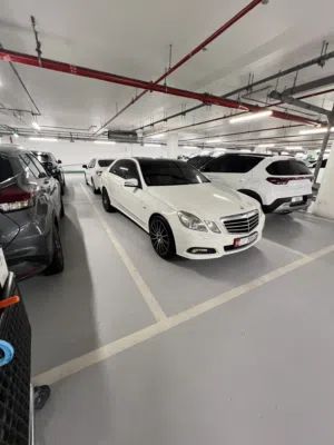 2010 Mercedes-Benz E 200 2.0 Turbo GCC Specification full option V4 full tank distance950km