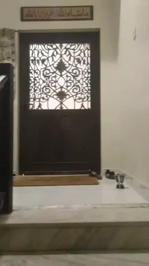 للايجار دور كامل بالاندلس