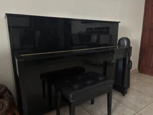 Piano Kawai (price negotiable)
