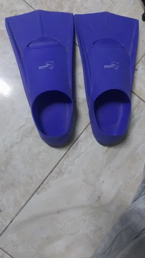 زعانف للسباحه