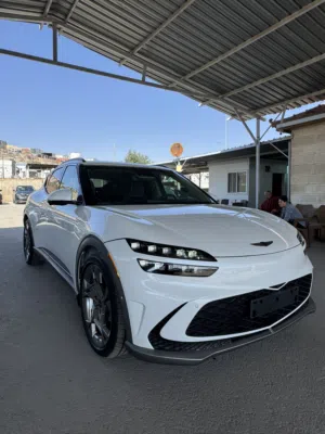 Used Genesis GV60 in Amman