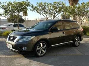 Nissan Pathfinder Model 2015 Panorama full option