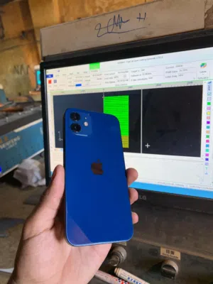 iPhoneee 12