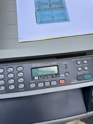 طابعة ليزر ملونة متعددة الوظائف HP Color LaserJet 2840 (بحالة ممتازة) عشاق الإنتاجية والأعمال