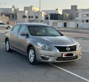 Nissan altima 2.5 Model 2015
