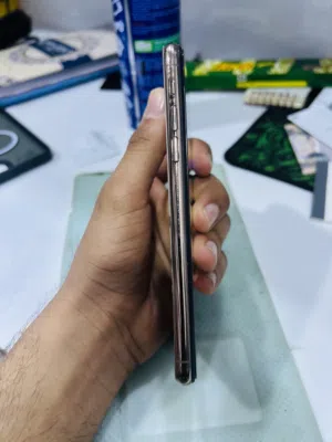 للبيع ايفون 11برو ماكس