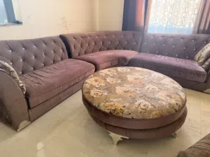 كورنر جلوس