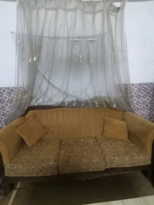 أثاث مستعمل