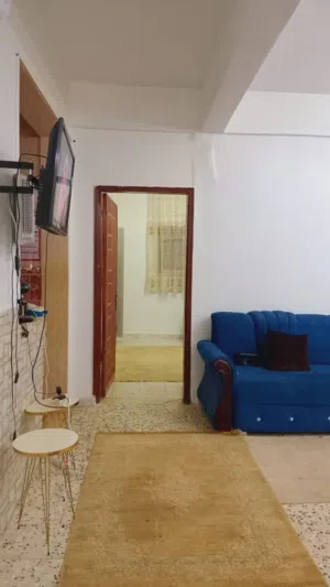 فرصة شقة في شارع فلسطين قرب كافي سراج وصيدلية كنده