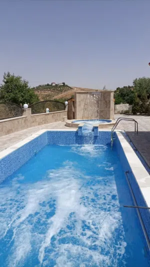 متخصصون ببرك السباحة والشلالات والجاكوزي وتدفئة البرك برك السباحة
