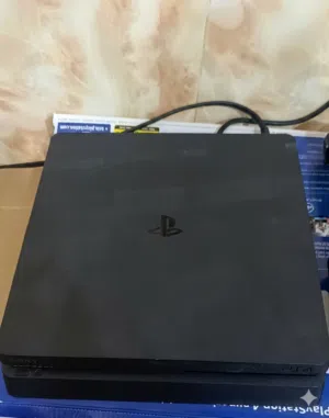 بلي ستيشن 4 ما داخل تصليح