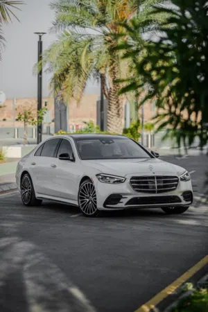 S580 4MATIC 2021  أيقونة الفخامة من مرسيدس بنز  مواصفات استثنائية
