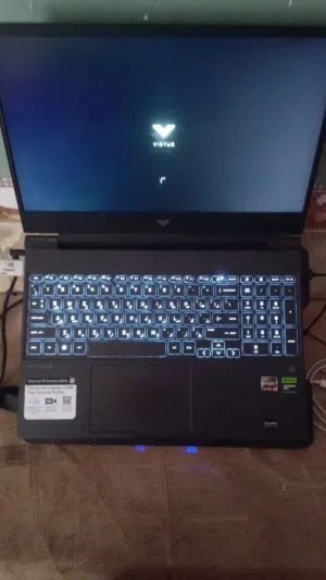 لابتوب HP victus 15   وبي مجال حجم شاشه 15.6انج حجم ممتاز جدا ماركة hp