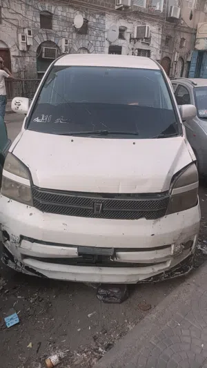 باص فوكسي 2005 بسعر عرططه