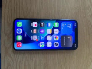 iPhone 11 pro max 256gb gold