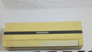 مكيف AUX سبليت 12 للبيع (بحاجة صيانة)