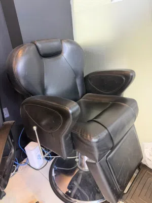بيع طاولات وكراسي صالون حلاقه رجالي