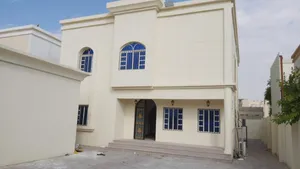 400 m2 More than 6 bedrooms Villa for Sale in Al Shamal Umm Al Amad