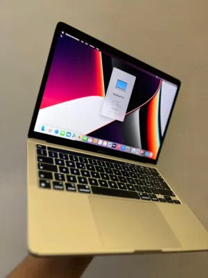 MacBook pro m2 2022 8/512gb touchbar