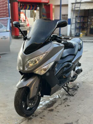 Tmax 500 2010