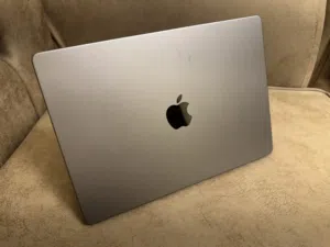 Macbook pro m1pro اعلى فئة  32 ram  نسبة البطارية 94