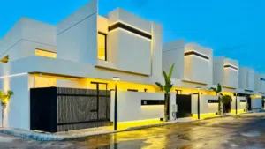 فلل للبيع جمال في التشطيب وروعة في التصميم عين زارة بالقرب من مول الدبلوماسي