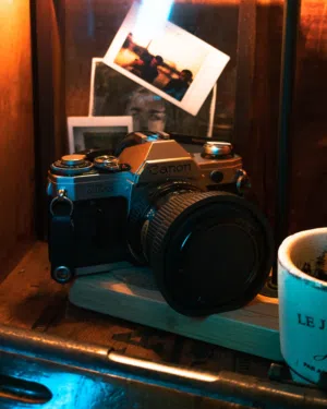 للبيع Canon AE 1 Film Camera