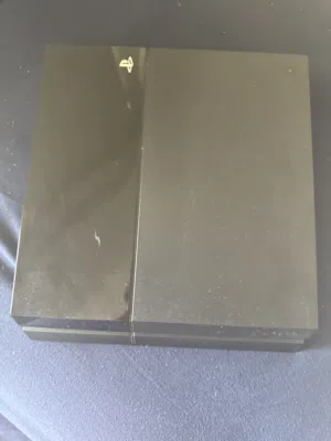 PS4 with controller(2 games)